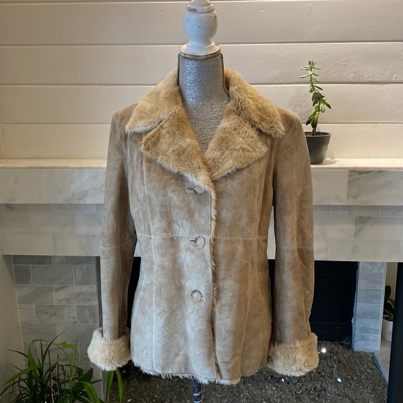Guess Jackets & Blazers - Vintage Guess Tan Suede Leather With Faux Fur Tan Jacket Size Large